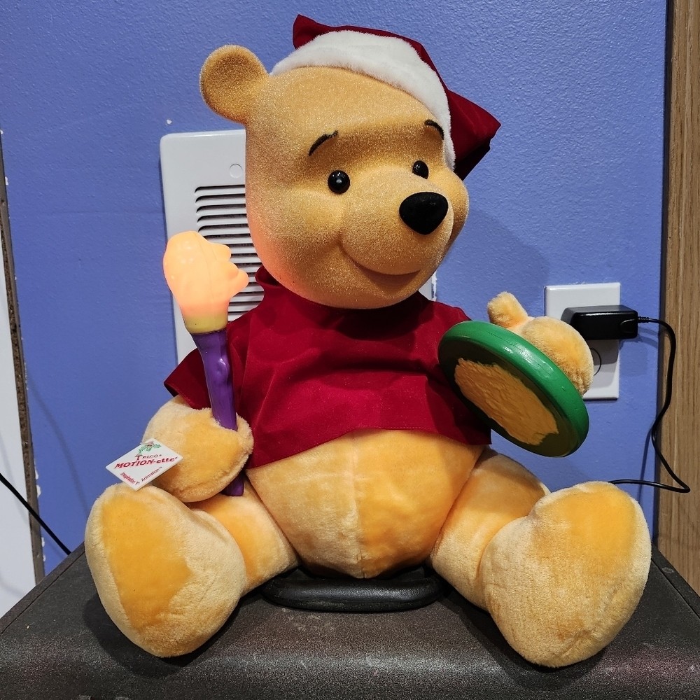 Winnie the Pooh Christmas plush with Light 15”